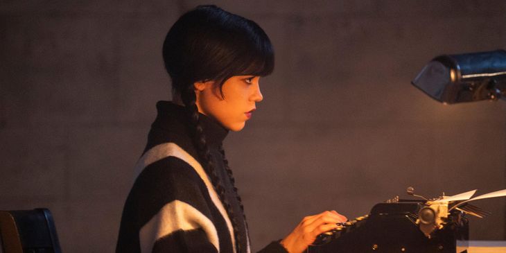 Завершились съёмки третьего сезона «Уэнсдэй» — Netflix показал первый кадр