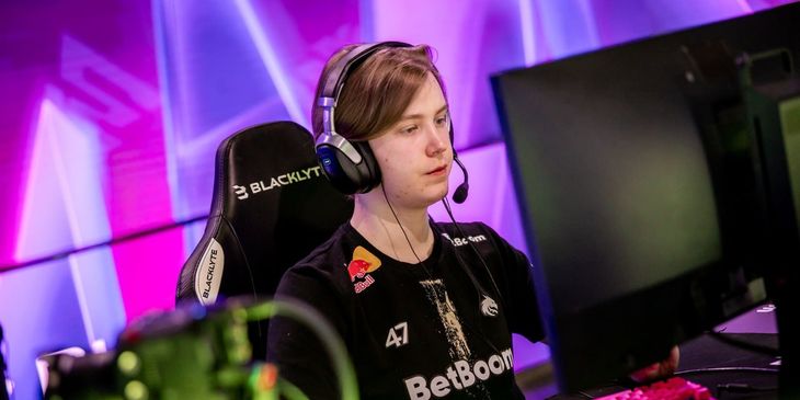 PARIVISION выиграла у Team Spirit на групповом этапе The International 2025