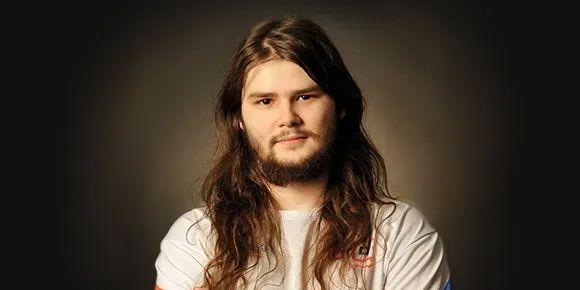 Умер чемпион первого Worlds по League of Legends — Shushei скончался в возрасте 36 лет