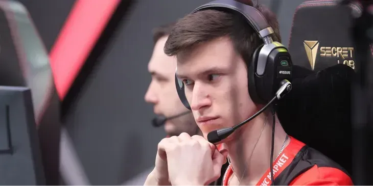 Noticed о CHIRA JUNIOR: «Он эксперт стоять в Razor»