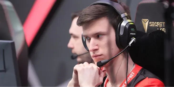 Noticed о CHIRA JUNIOR: «Он эксперт стоять в Razor»