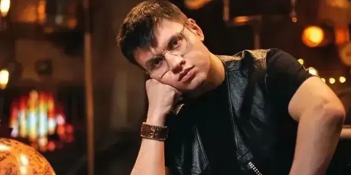 Petushara: «Если ты играешь в "Доту" или CS — это редфлаг для многих женщин»