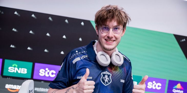 SabeRLight- заменит ATF в Falcons на DreamLeague Season 28