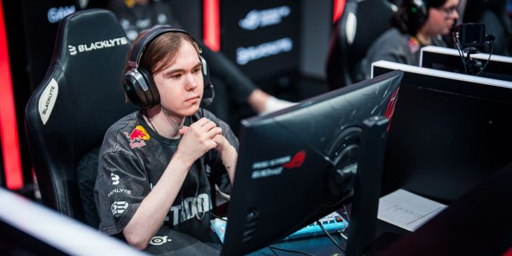 Donk: «Мы не устали соревноваться и играть официальные матчи, но устали от ежедневных тренировок»