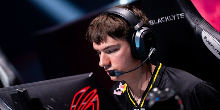 Natus Vincere вернулись в топ-10 рейтинга Valve по CS2 после вылета из BLAST Open Fall 2026