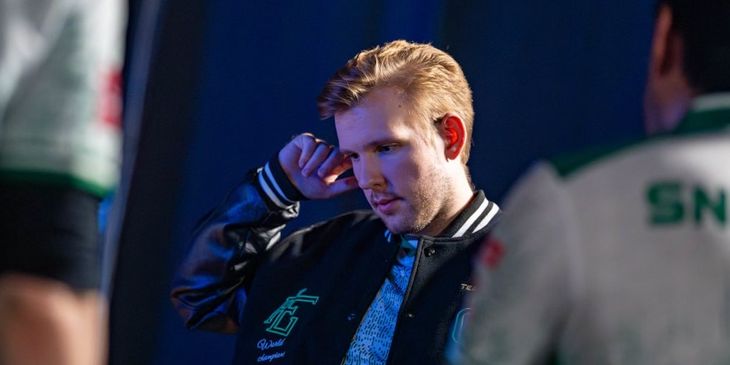 Cr1t- пожаловался на поиск матча больше часа на азиатских серверах во время TI15