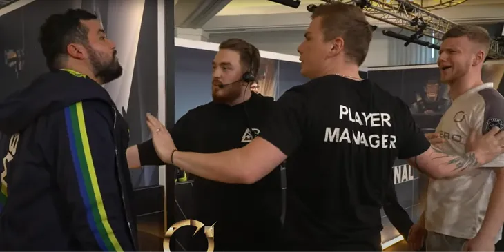 Тренера M80 дисквалифицировали из Six Invitational 2025 после стычки с игроком команды соперника