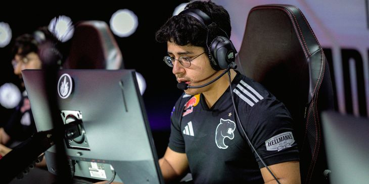 Игрока FURIA Esports отстранили на матч за обсуждение билдов во время пика с посторонним лицом