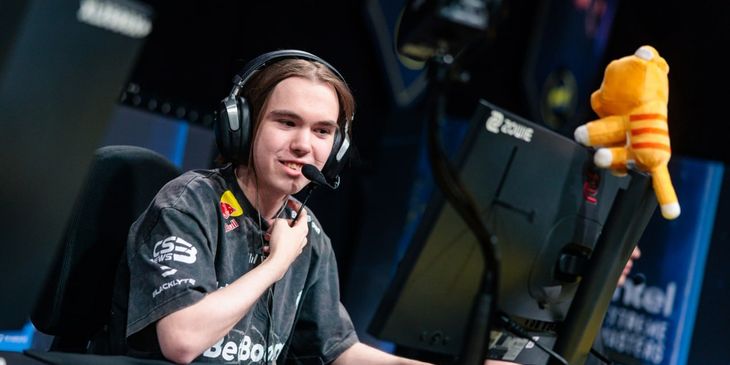 Donk о чрезмерной игре на FACEIT: «Это приводит к выгоранию и усталости»