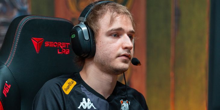 V-Tune о Lorenof: «Когда он в нужном состоянии, он буквально может выиграть игру в одиночку»