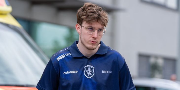 SabeRLighT- апнул 16 тыс. MMR и потроллил Sneyking: «Может быть, возраст — это просто цифра?»