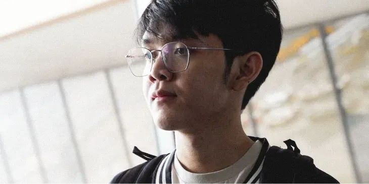 Mikoto подписал контракт с Aurora Gaming