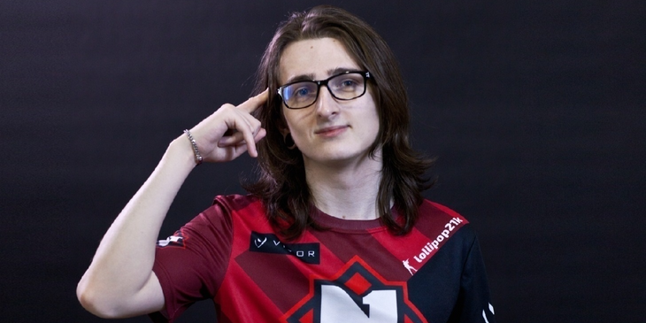 Lollipop21k присоединился к команде flamie