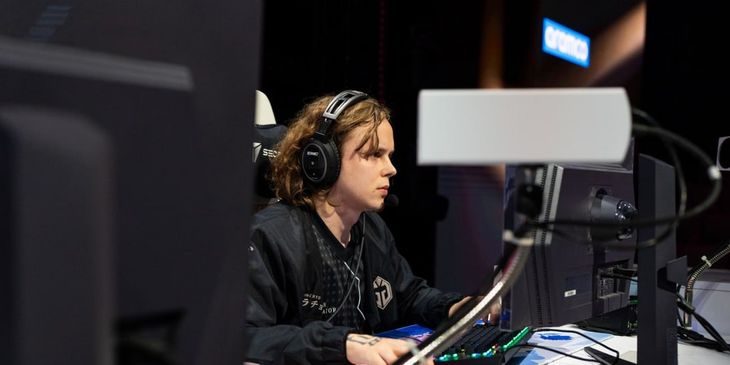 Tundra Esports уступила Talon Esports в групповой стадии FISSURE PLAYGROUND Belgrade 2025