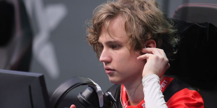 Noticed показал свои настройки Dota 2