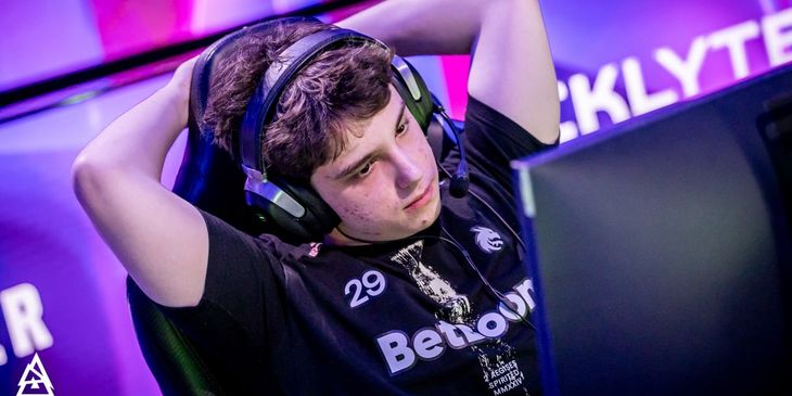 Larl о Panto: «Он хочет прямо и драфтить, и игру вести как-то в начале. Miposhka был менее инициативным в этом плане»