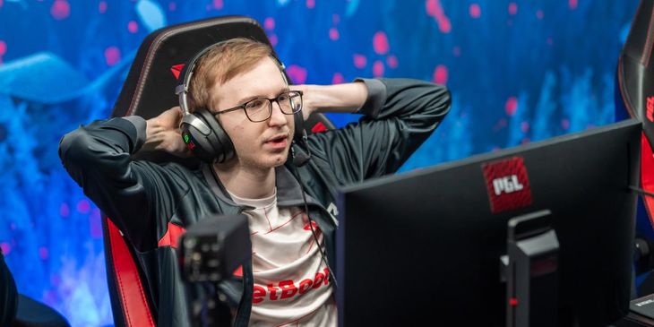 BETBOOM TEAM против Team Yandex — кто выиграет группу C на BLAST Slam VIII?