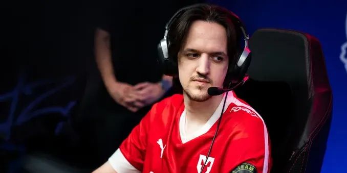 Crystallis: «Система турниров уже вышла за пределы разумного. Ты почти не бываешь дома»