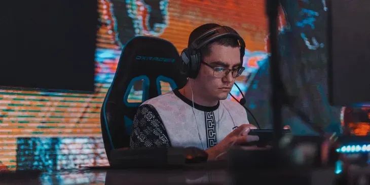 Miracle про CYBERHERO: «Мне кажется, там внутренний конфликт, который также давит на команду»