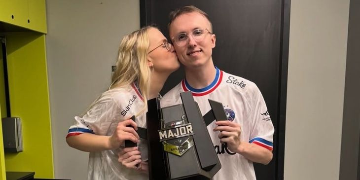 Девушки игроков Team Vitality поздравили их парней с победой на StarLadder Budapest Major 2025