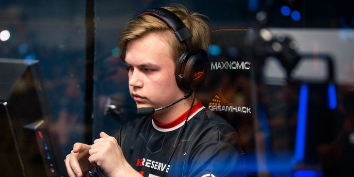 MOUZ выиграла у B8 Esports на StarLadder Budapest Major 2025