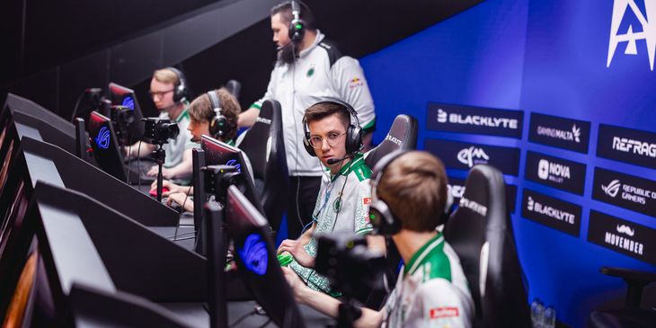M0NESY обратился к Kyxsan после кика: «Я не жалею ни о едином моменте, который мы провели вместе в команде»
