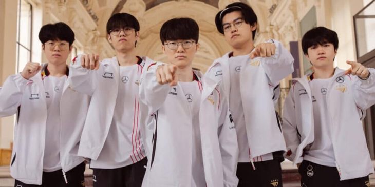 Состав T1 по League of Legends был признан лучшей командой десятилетия на Esports Awards