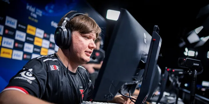 СМИ: Natus Vincere хотела продать s1mple за $650 тысяч
