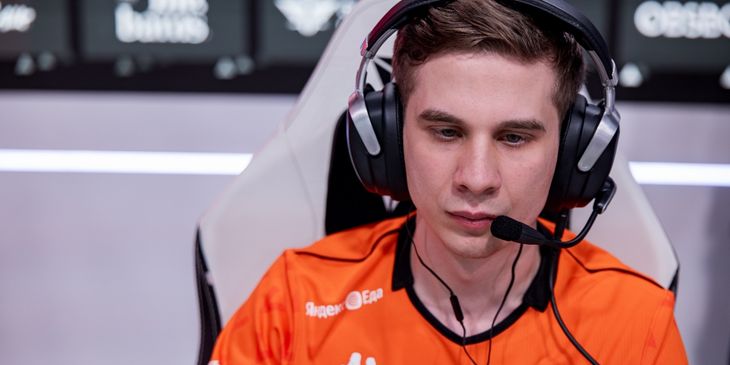 Rein о 322: «Мне просто полный адрес мой скидывают и говорят: "Сливай или жди гостей"»