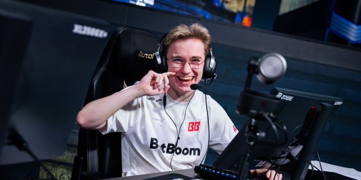FL4MUS о XSE Pro League: «[Фига] там в Китае клоунада»