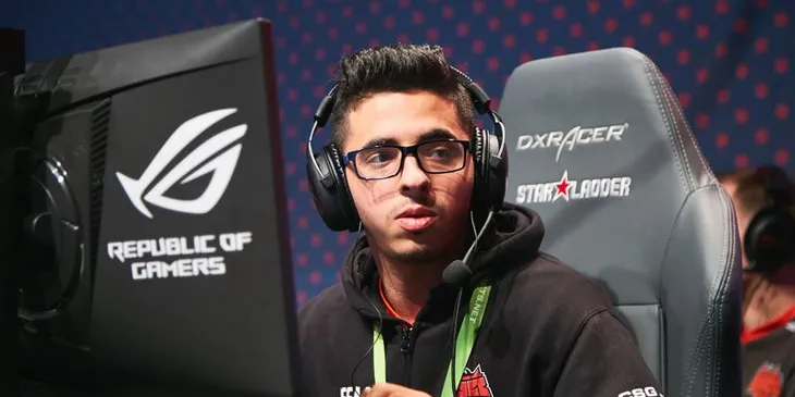 ISSAA завершил карьеру игрока