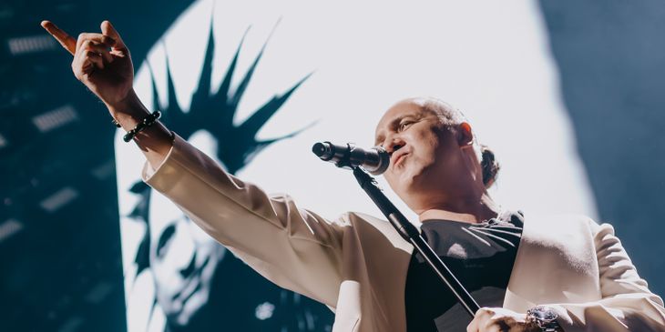 Мы не готовы к такой музыке, но нашим родителям она нравится — как прошла «Супердискотека 90-х»