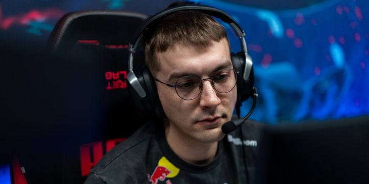 «Я *** ваших матерей в анус». MiLAN поругался с Kiritych и asdekor_r