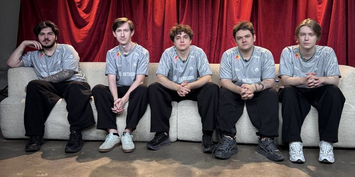 Spirit сыграет с Team Yandex за выход в гранд-финал BLAST Slam VIII — Aurora упала в нижнюю сетку плей-офф