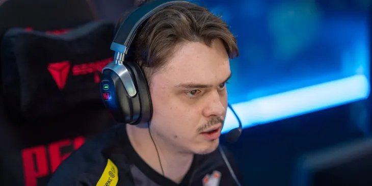 Virtus.pro выиграла у MOUZ на третьем групповом этапе BLAST.tv Austin Major 2025