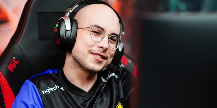 NAVI распустила основной состав по Dota 2