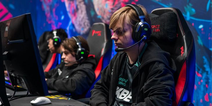 Aurora Gaming одержала победу над Team Lynx в закрытой квалификации на BLAST Slam VII