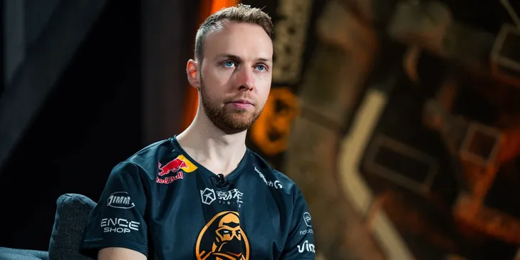 ENCE выбила Fnatic из закрытых отборочных на BLAST.tv Austin Major 2025