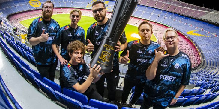 Как в финале Лиги чемпионов — награждение Team Spirit на FiReLEAGUE 2022 провели на трибуне стадиона «Камп Ноу»
