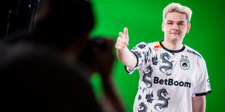 Yatoro сделал Rampage на первой карте гранд-финала TI15