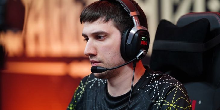 Arteezy поделился сильнейшими связками на лёгкую линию