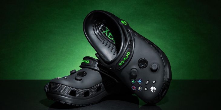 Microsoft и Crocs выпустят шлепки в стиле контроллера Xbox