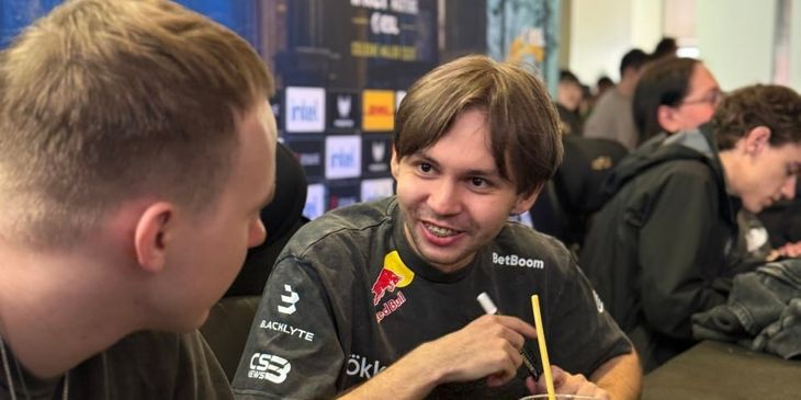 Donk, sh1ro, tN1R и zont1x оценили патч с введением бесшумной перезарядки в CS2