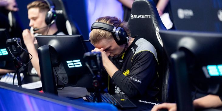 Natus Vincere проиграли Team 3DMAX и вылетели из Esports World Cup 2025 по CS2