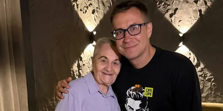 Dmitry_Lixxx встретился с 77-летней i_olga: «Просто огонь, напалм положительных эмоций 😎»