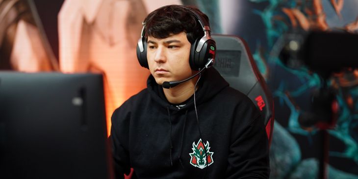 Состав SoNNeikO и DM победил NAVI Junior на European Pro League S35