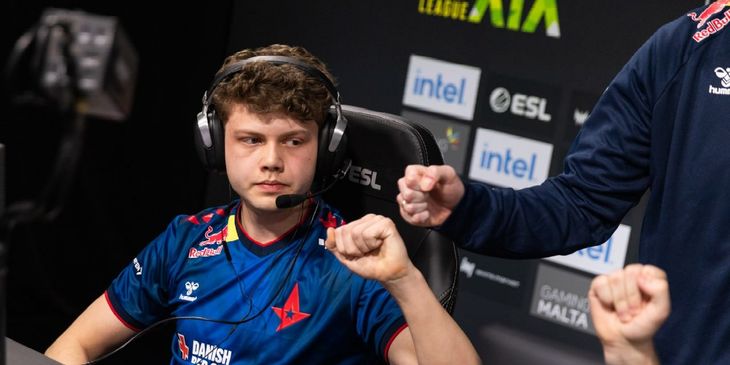 HLTV.org: br0 станет игроком Eternal Fire
