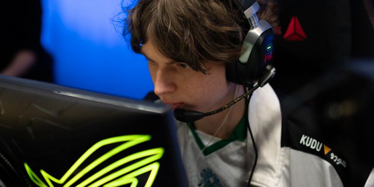 Kyousuke и m0NESY вошли в топ-3 лучших игроков групповой стадии PGL Cluj-Napoca 2026