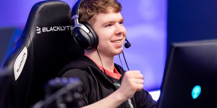 Headtr1ck о B8 на мейджоре: «Мы как минимум пройдем на третий этап»