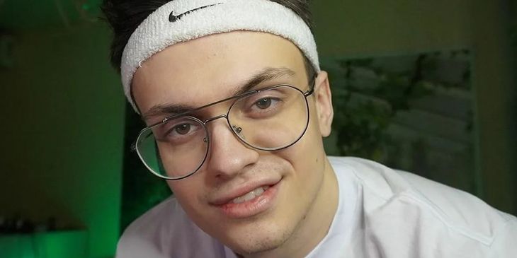 Buster получил бан на Twitch